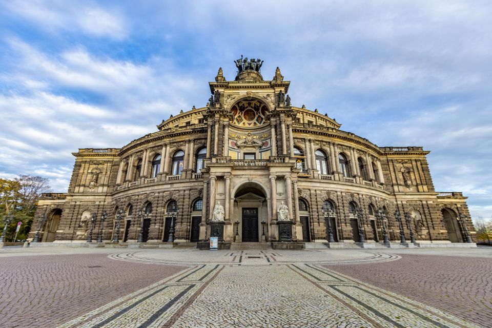 Dresden: Express Walk With a Local in 60 Minutes - Key Points