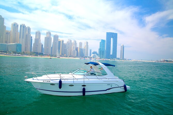 Dubai: Private Yacht Cruise on a 34 Ft Yacht - Key Points