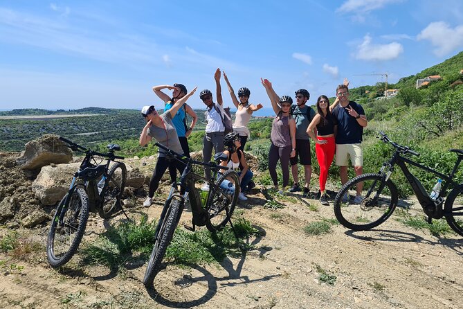 E-Bike Tour + Gourmet Lunch + Wine Tasting (Small Group) - Key Points