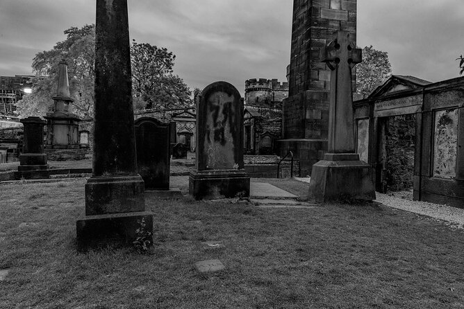 Edinburgh Ghost Tour: Mysteries, Legends and Murders - Tour Overview