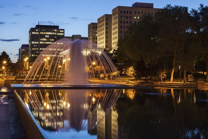 Edmonton Scavenger Hunt: Alberta's Charming Capital - Key Points