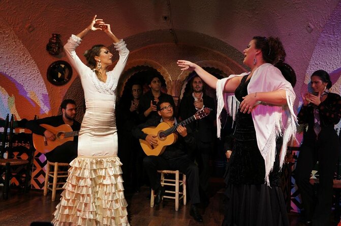 Flamenco Show at Tablao Flamenco Cordobes Barcelona on La Rambla - Key Points