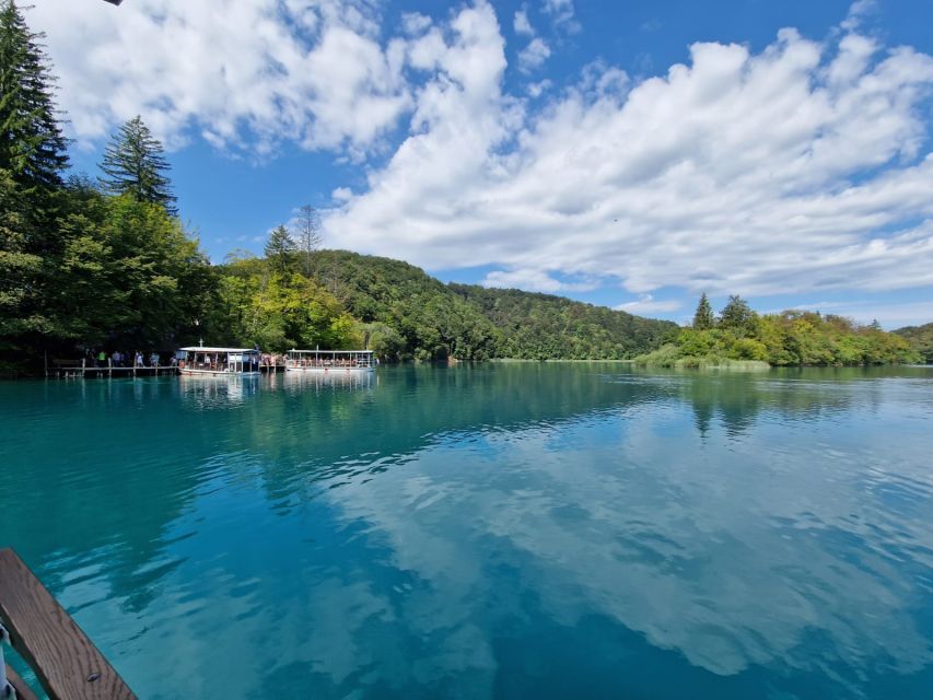 From Zadar: Plitvice Lakes Day Tour With Boat Ride