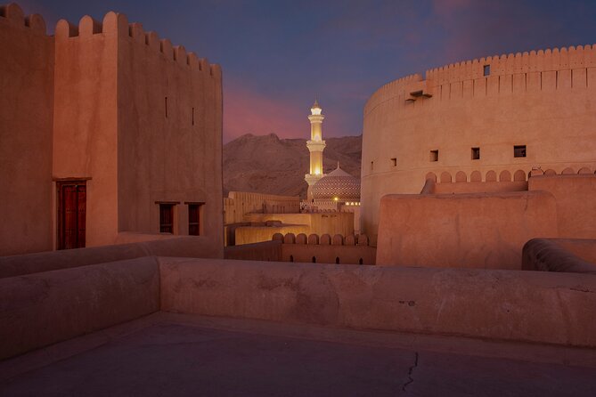 Full Day Tour to Nizwa Souq, Castle & Fort, Barakat Al Mouz - Key Points