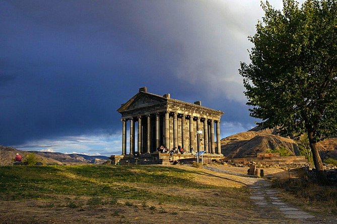 Garni, Geghard, Charents Arch, Azat Reservoir, Khor Virap - Key Points