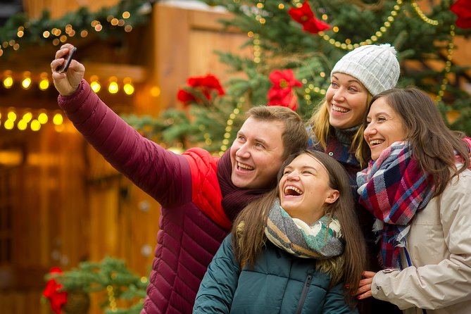 Get in the Holiday Spirit With a Scavenger Hunt by Holly Jolly Hunt in Nanaimo - Key Points