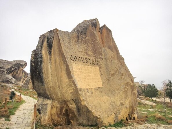 Gobustan and Mud Volcanoe GROUP TOUR - Key Points