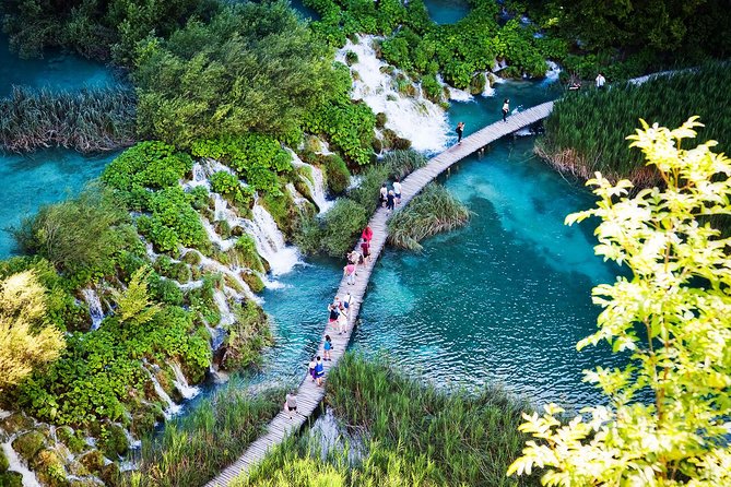 Guided Transfer From Split to Zagreb With Plitvice Lakes Stop - Key Points