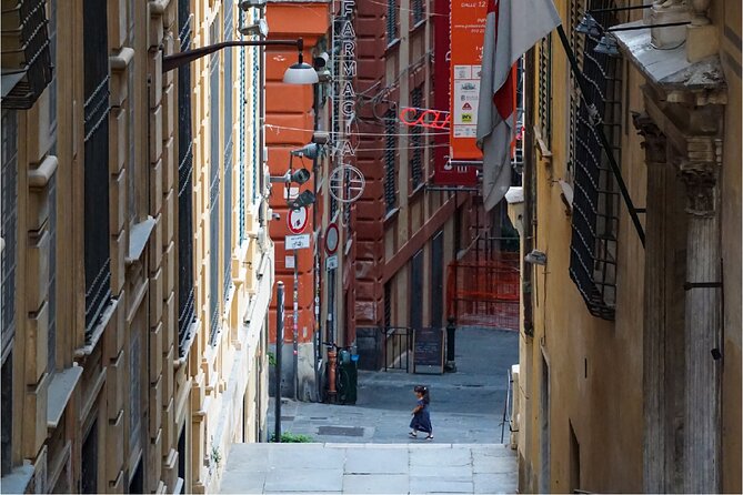 Guided Walking Tour in Genoa - Key Points