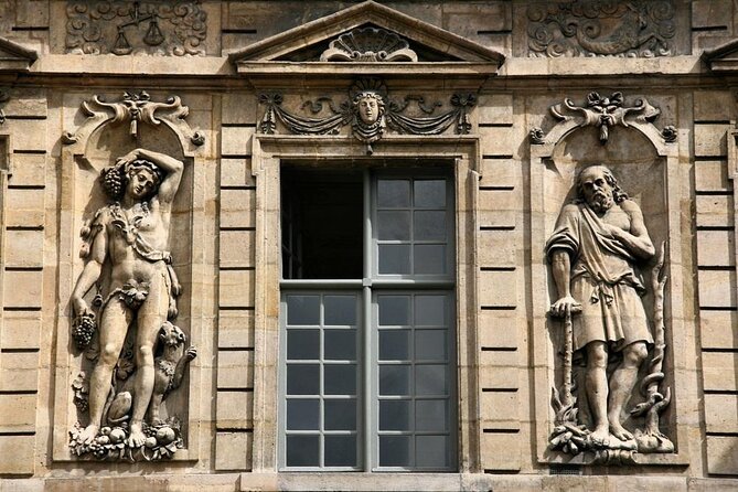 Hidden Paris: Discover Medieval Marais on a Walking Tour - Key Points
