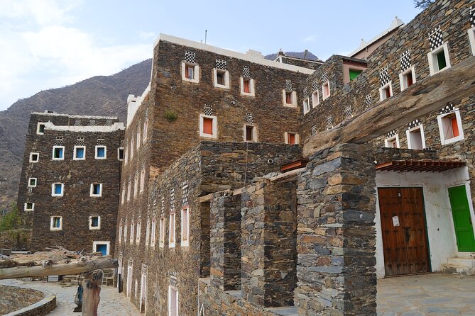 Historical & Heritage Tour in Abha- Rijal Almaa Village - Key Points