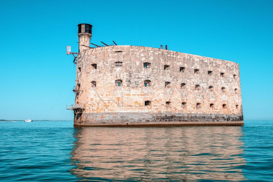 Île D'oléron: Boat Trip to Fort Boyard 1h00 - Key Points