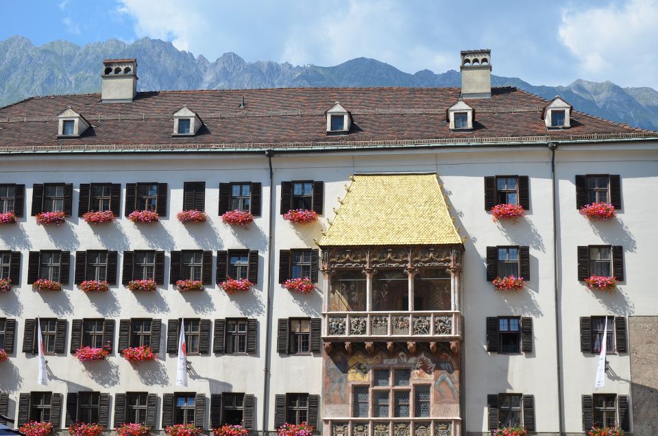 Innsbruck: Express Walk With a Local in 60 Minutes - Key Points