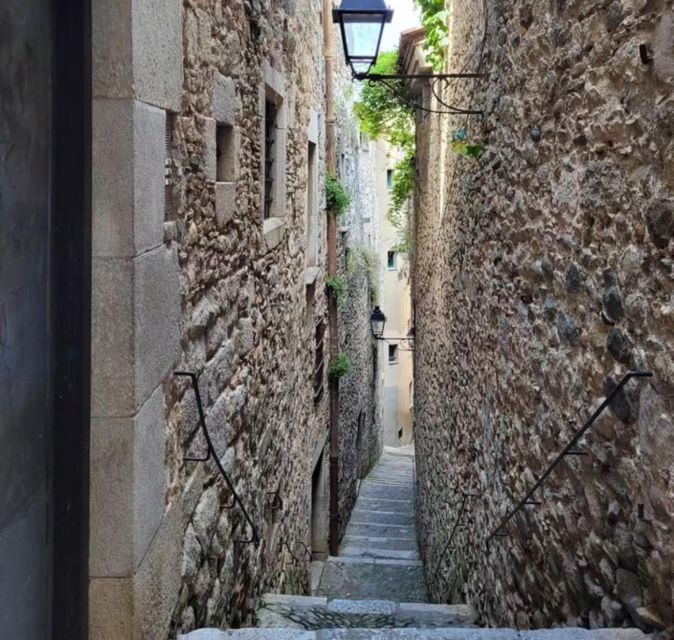 Jewish Quarter Barcelona: The Complete Gothic Tour - Key Points