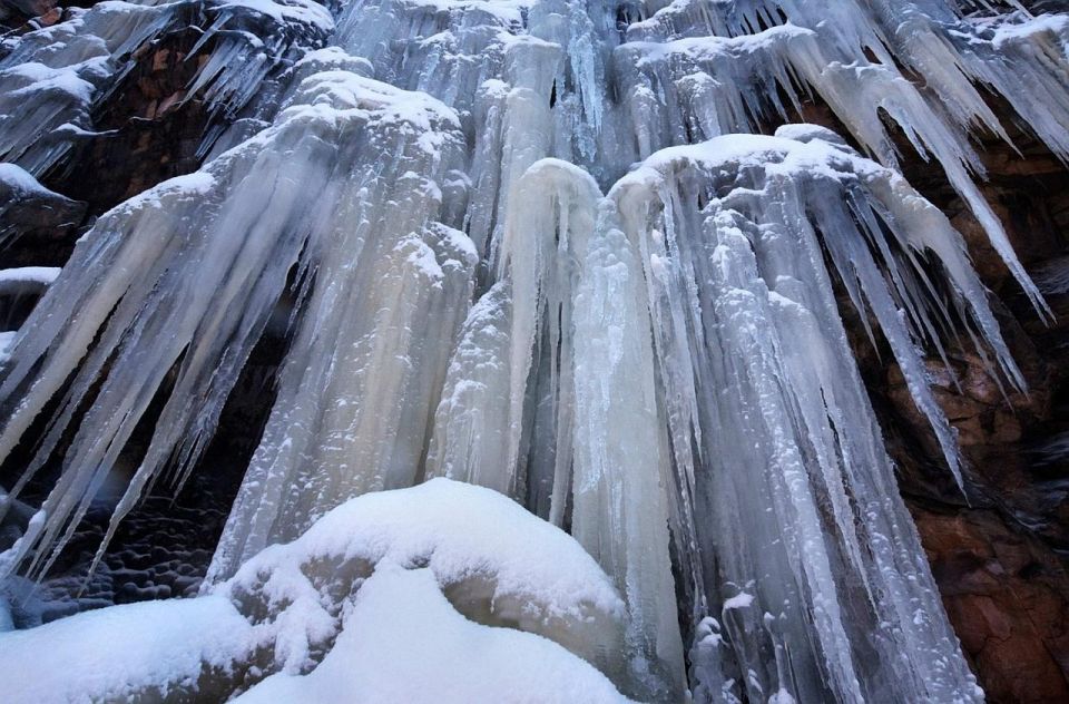 Korouoma National Park: Frozen Waterfalls Hike & Barbeque - Key Points