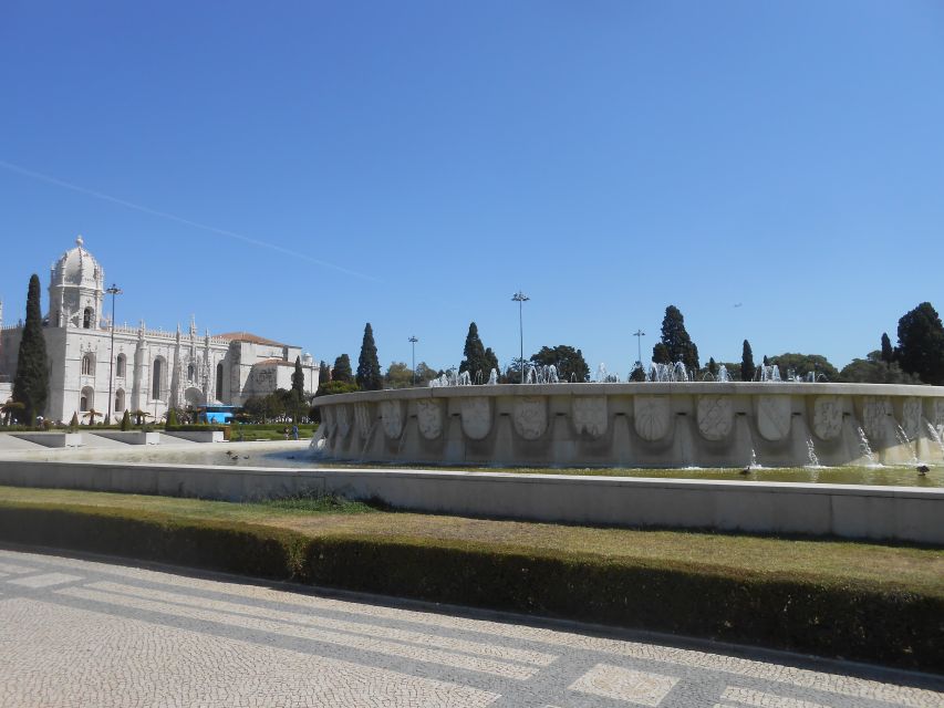 Lisbon Belém Self-Guided Walking Tour & Scavenger Hunt - Key Points