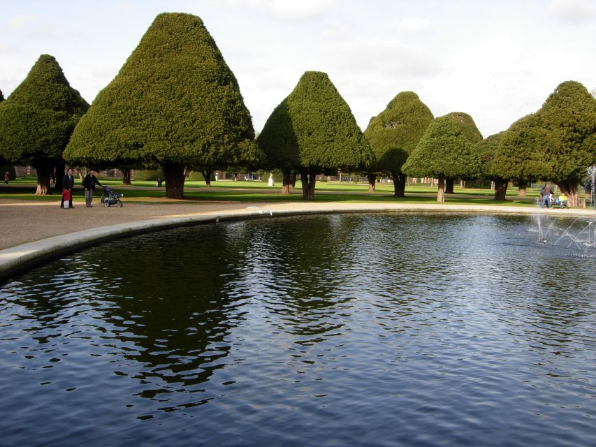 London: Hampton Court Private Guided Tour - Key Points