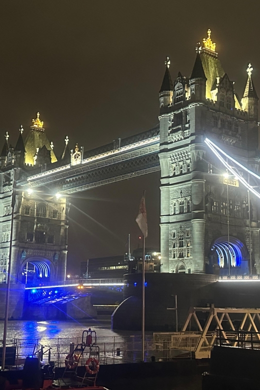 London: Private Black Cab Night Tour - Key Points