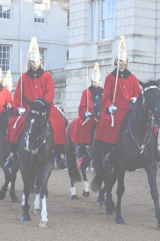 London: Royal History Walk Self Guided Tour - Key Points