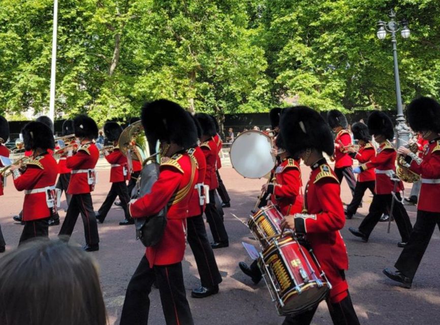 London: Walking Tour With Westminster & Change of the Guard - Key Points