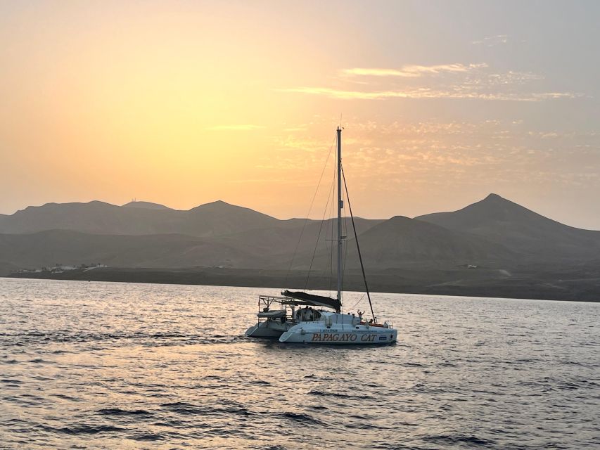 Luxury 4 Hour Private Sailing to Papagayo Beaches - Key Points