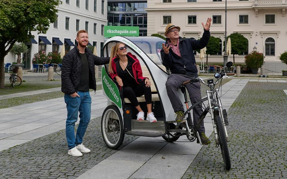 Munich: Old Town and English Garden Rickshaw Tour - Key Points