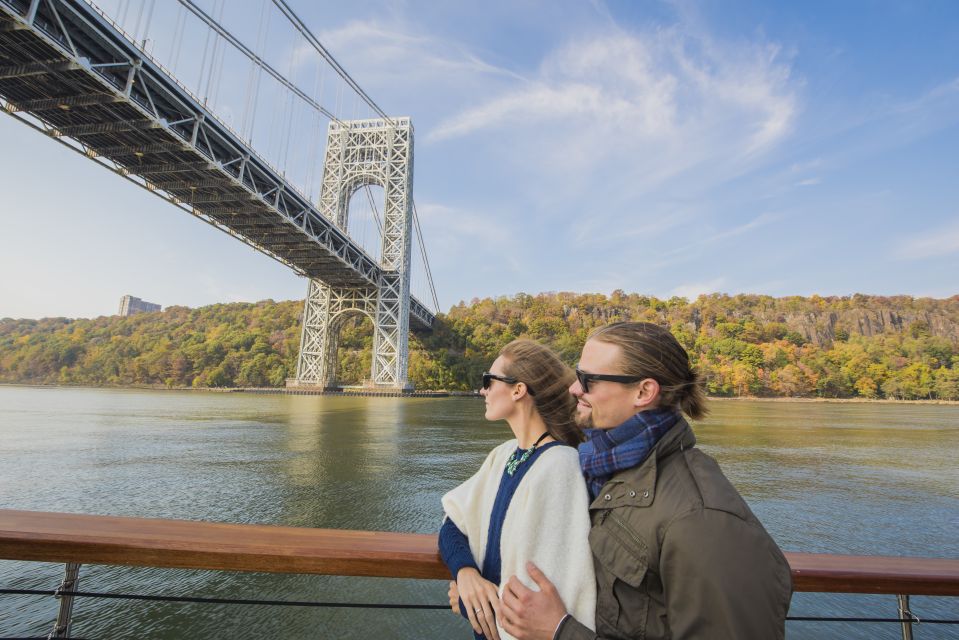 New York City: Afternoon Fall Foliage Lunch Cruise - Key Points