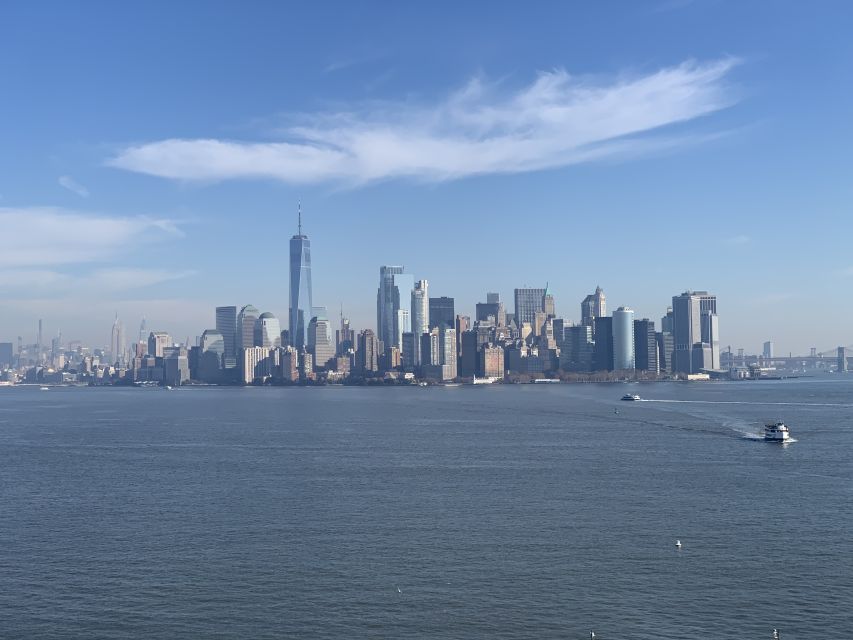 NYC: Statue of Liberty Guided Private Group or Family Tour - Key Points