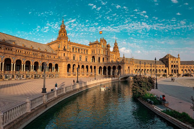 One-way Private Transfer From/To Sevilla Airport - Key Points