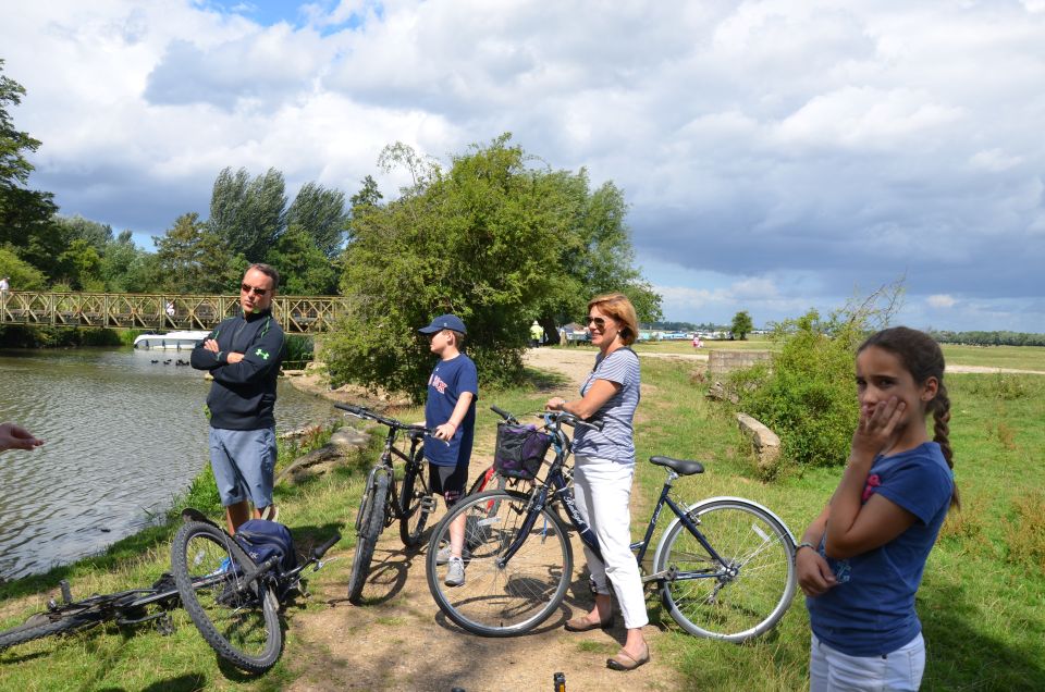 Oxford: City Bike Tour With Student Guide - Key Points