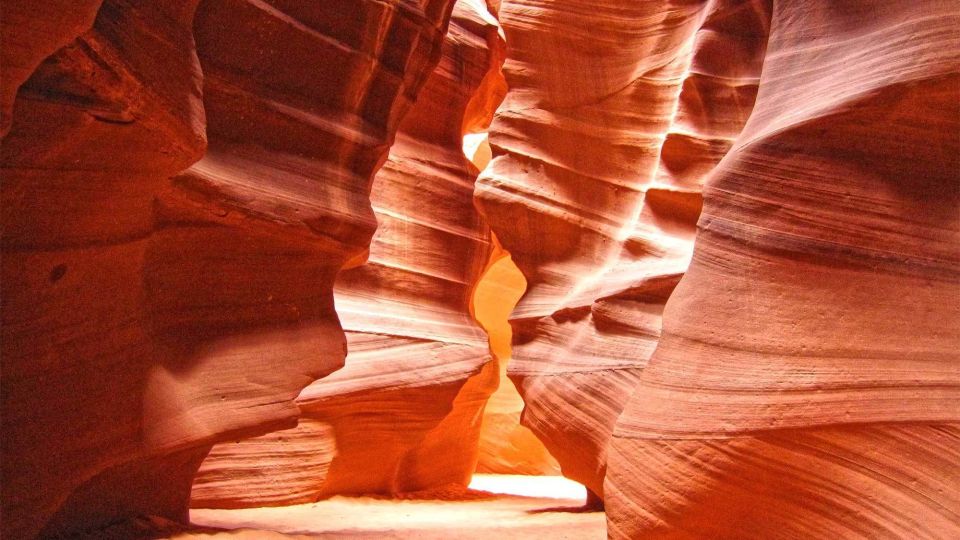 Page: Upper or Lower Antelope Canyon and Horseshoe Bend Tour - Key Points