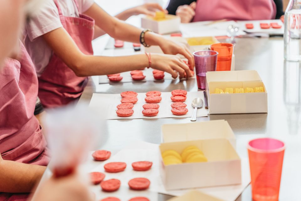 Paris: Macarons Cooking Class With Pâtisserie Chef Noémie - Key Points