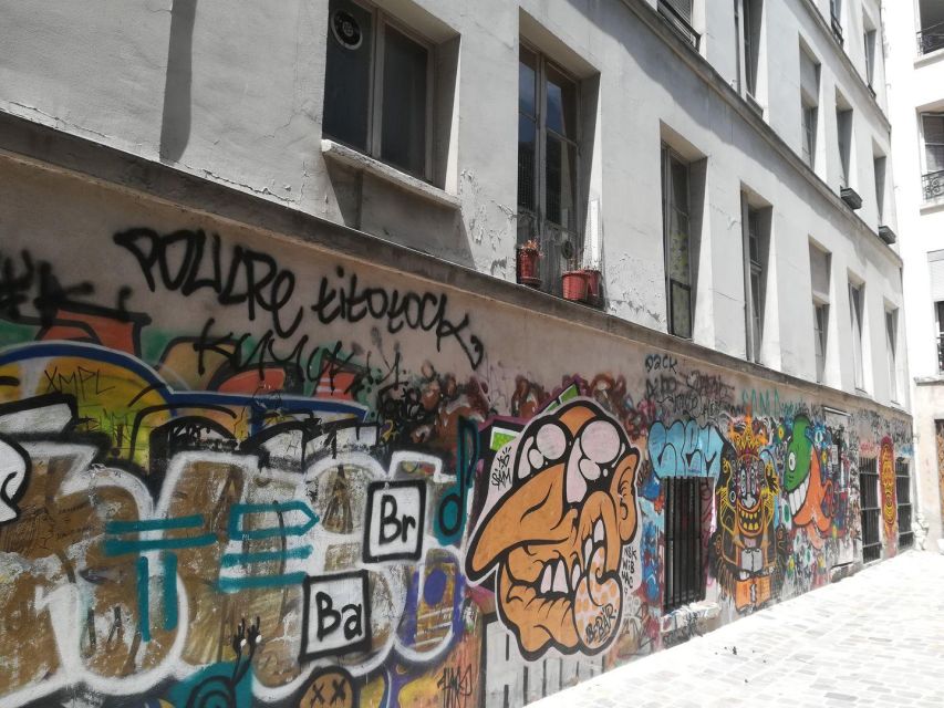 Paris: Marais District Art & Gourmet In-app Audio Tour (ENG) - Key Points