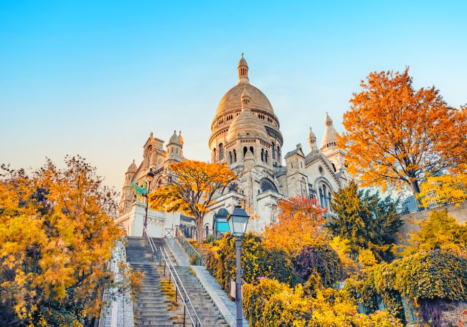 Paris: Montmartre Scavenger Hunt & Sights Self-Guided Tour - Key Points