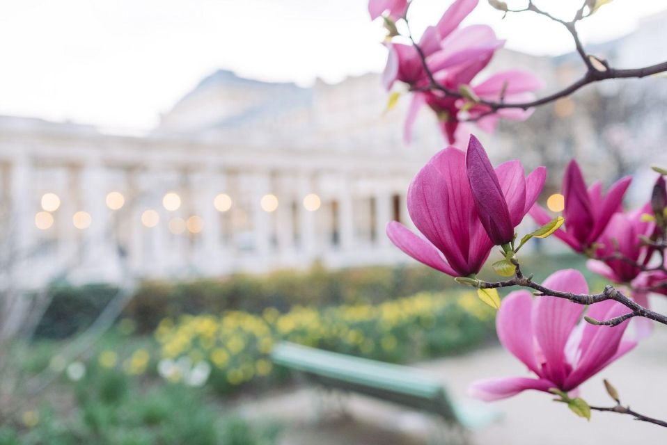 Paris: Palais Royal & Covered Galleries Audio Tour (EN) - Key Points