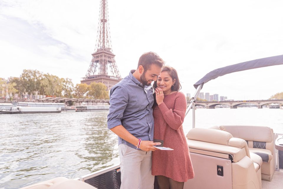 Paris Proposal / Private River Cruise + Photographer 1h - Key Points