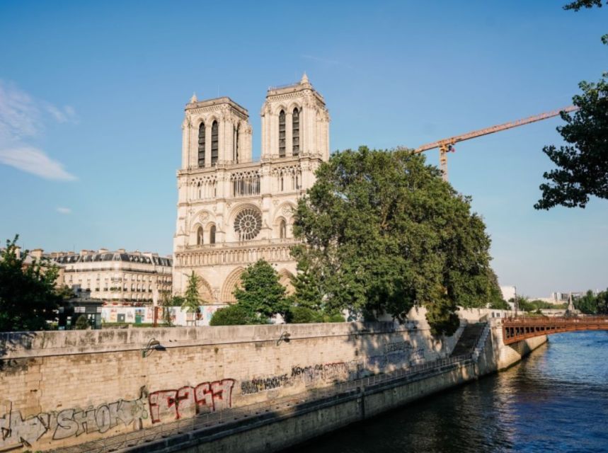 Paris Semi Private Walking Tour: Louvre, Eiffel Tower & Boat - Key Points