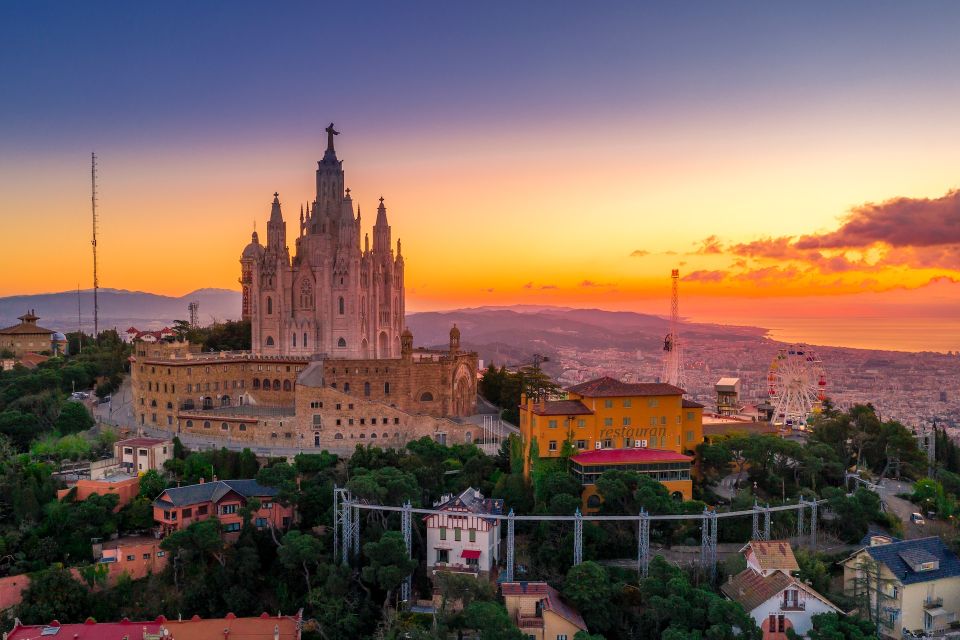 Photo Tour: Barcelona Gothic Quarter - Photography Tips and Techniques