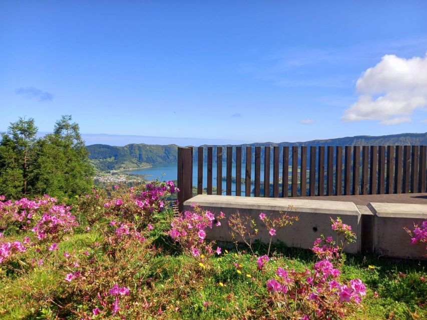 Ponta Delgada: Shore Tour Blue & Green Lake, Furnas Volcano - Key Points