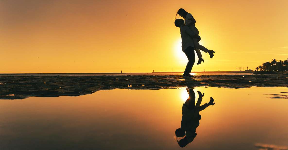 Porto: Couple Photo Session in Old Foz - Key Points