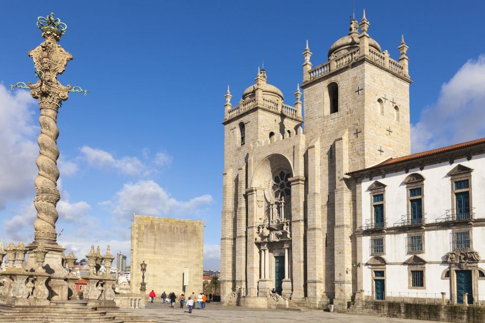 Porto: Historic City Center Walking Tour - Key Points