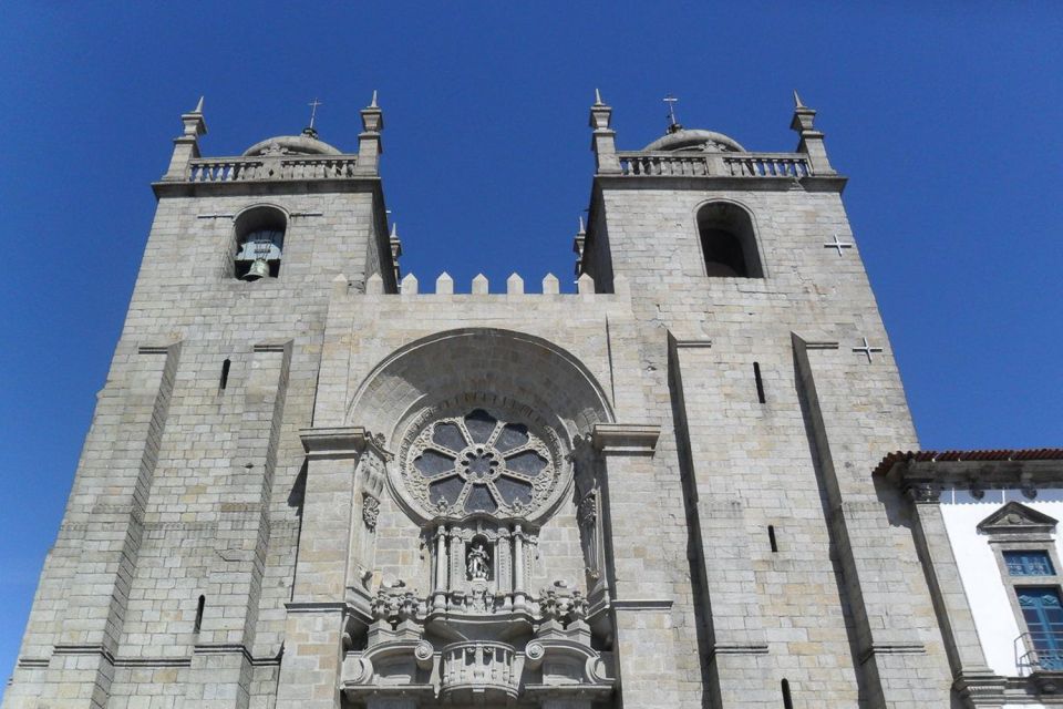 Porto Private Walking Tour With Fast Track to Lello - Key Points