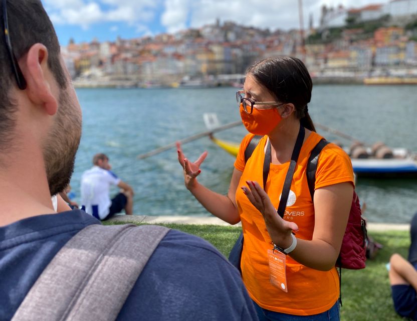 Porto: Walking and Wine Tasting Tour With Snacks - Key Points