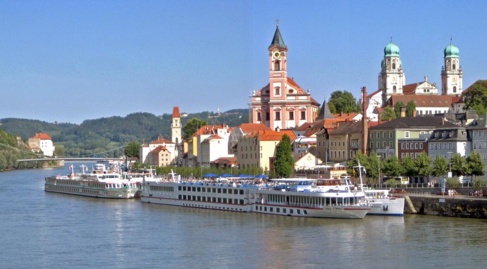 Prague: Private One-Way Transfer to Passau - Key Points