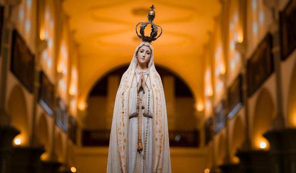 Private 6-Hour Tour of Fatima From Porto With Hotel Pick up - Key Points