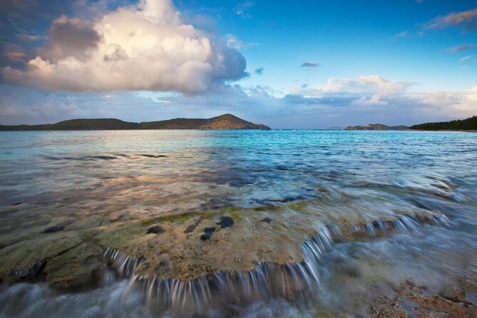 Private Luxury Power Catamaran. Enjoy USVI Aboard MV Hydra - Key Points