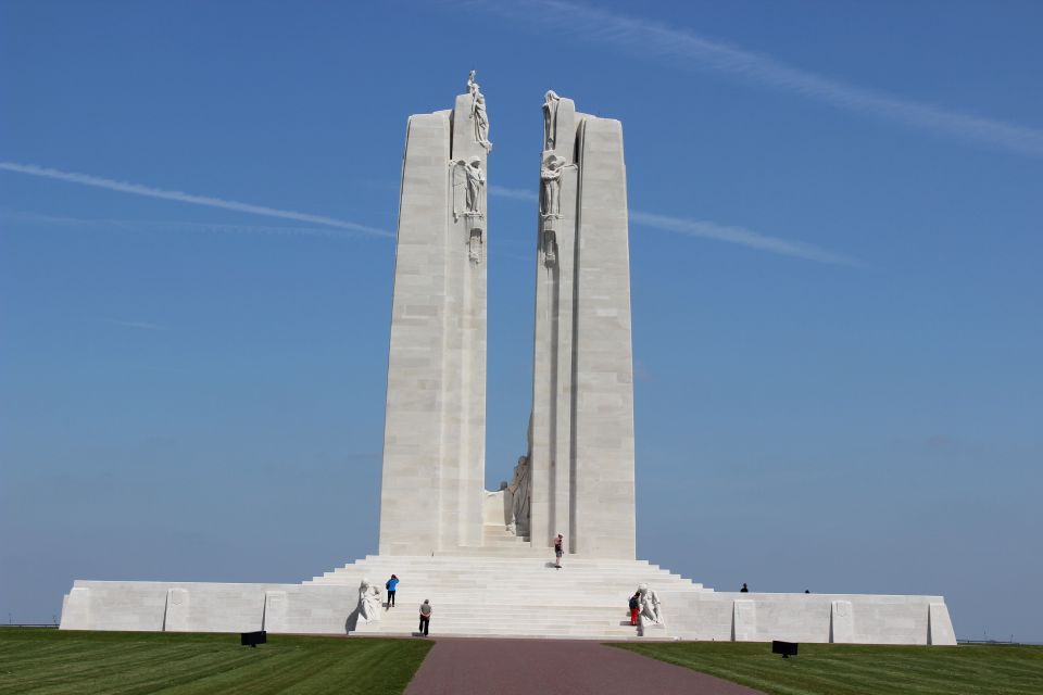 Private Round Trip Transfer From Arras to Vimy Ridge - Key Points