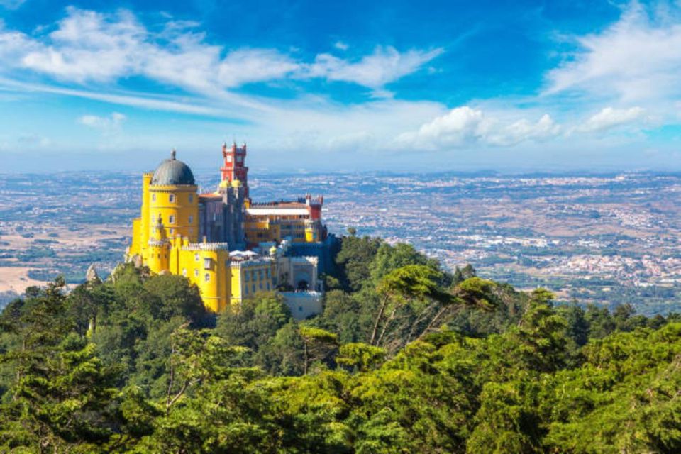 PRIVATE Tour From Lisbon: Half-Day SINTRA and Pena Palace - Key Points