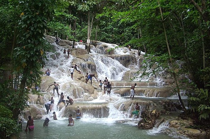 Private Tour From Ocho Rios To Dunns River Falls Tubing and Shopping - Key Points