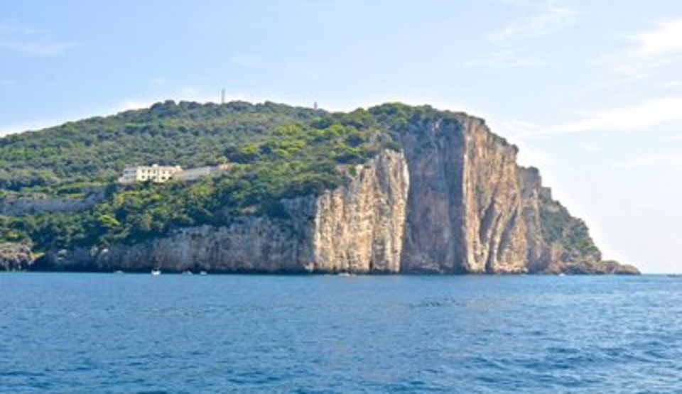 Private VIP Day Boat Cruise to Gaeta and Sperlonga - Key Points